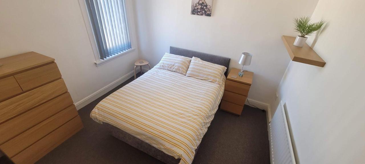 The Lawrence, 2 Bedroom Victorian House Redcar Esterno foto